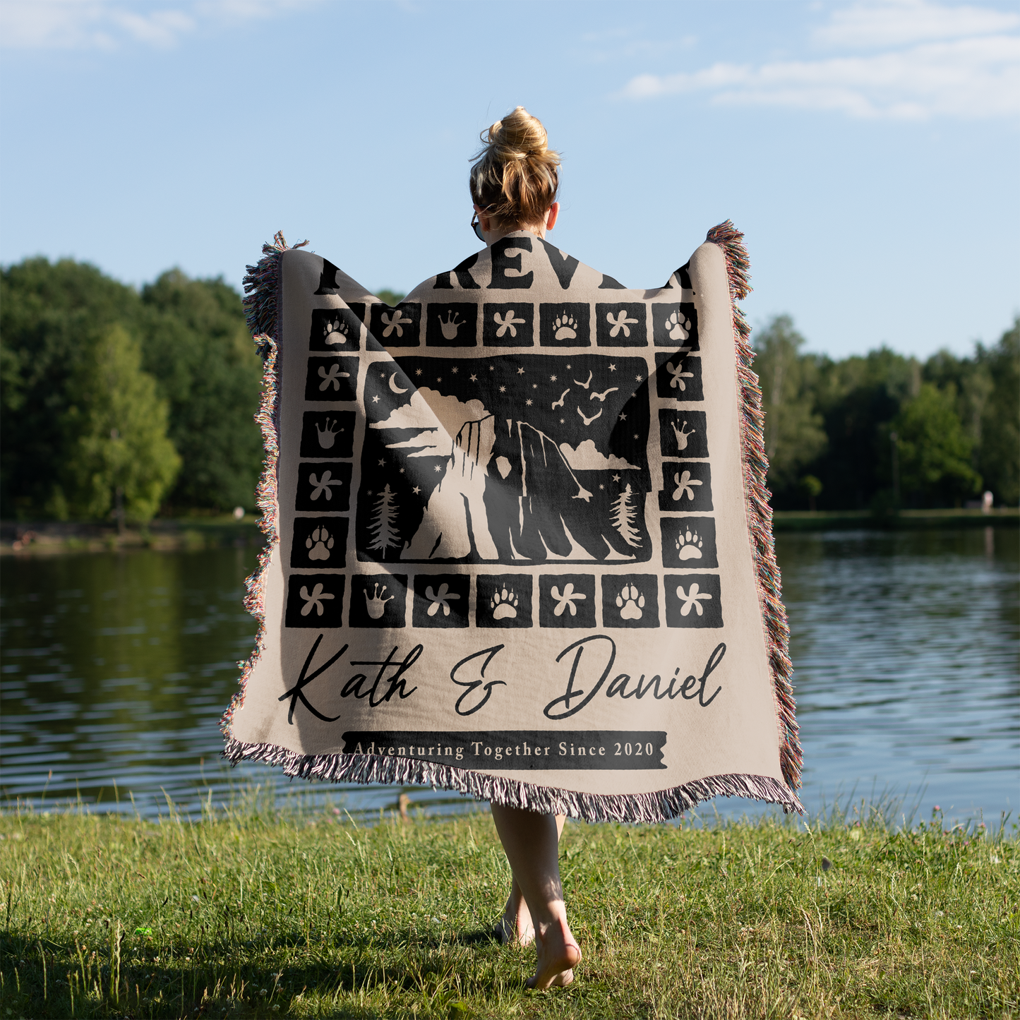 Woven Throw Blanket (Stay Wild With Me Forever)